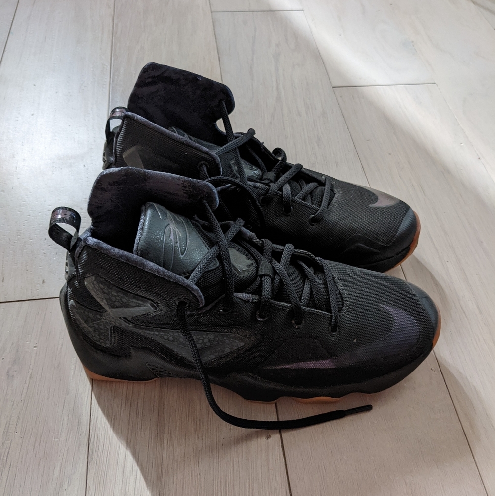Nike 2016 - LeBron 13 'Black Lion'. Size: 5.5 youth